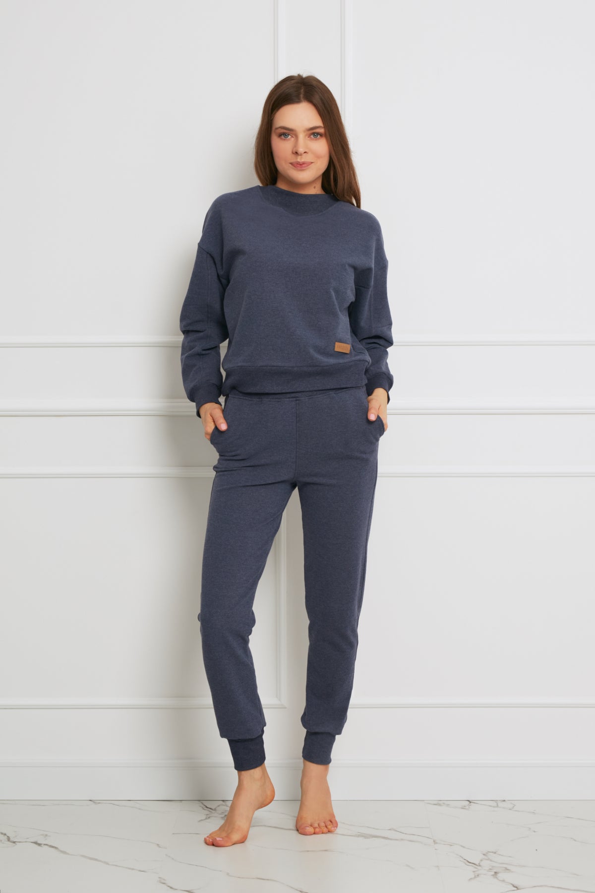 Loungewear spodnie dresowe – jeansowy melanż