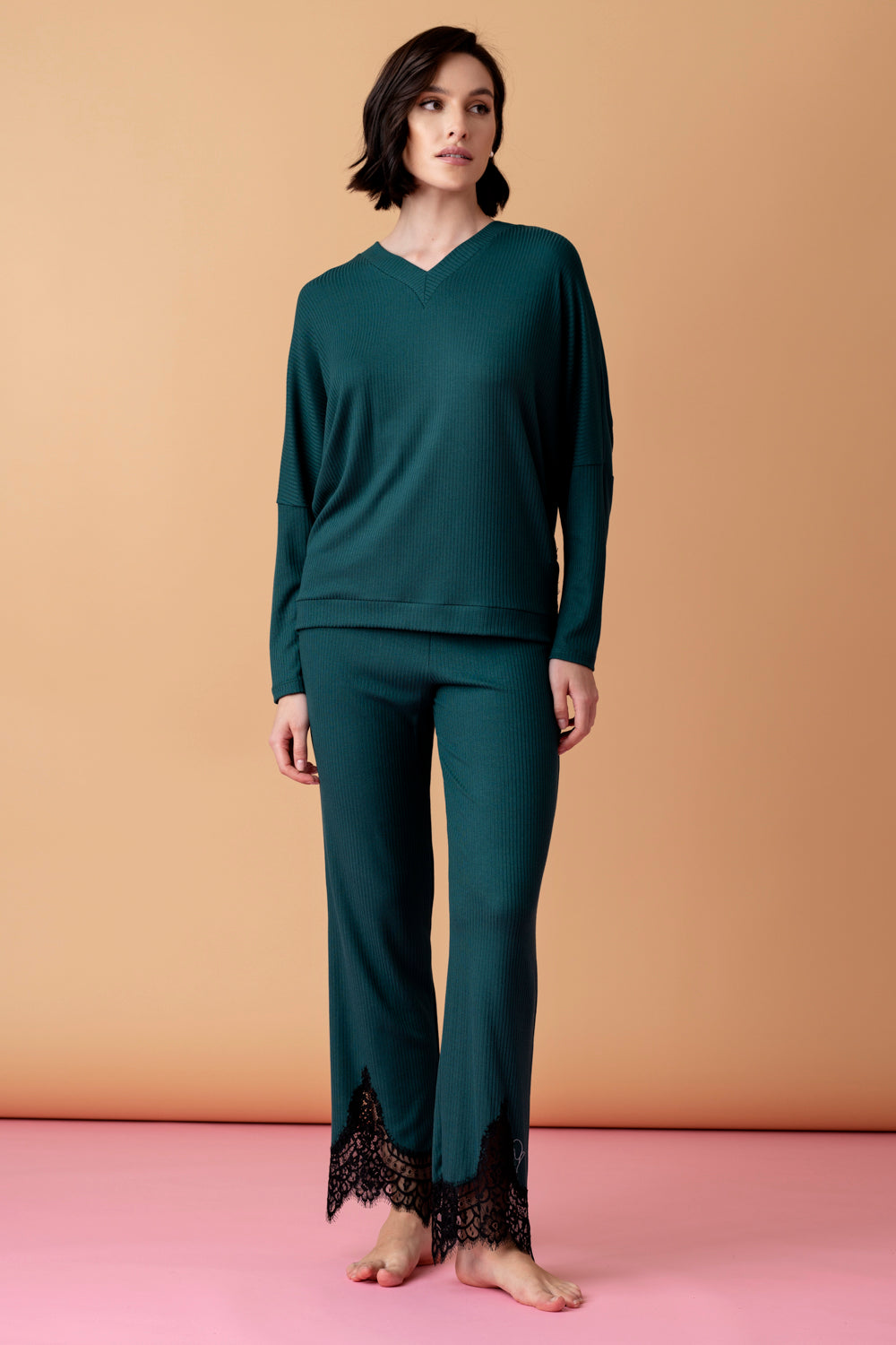 Wie oft sollte man Pyjamas waschen? – Foto 1